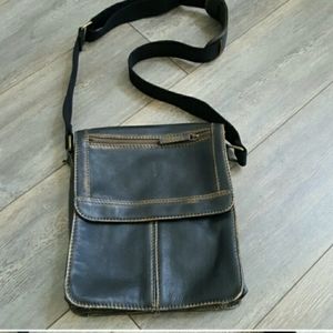 Wilson's Black Rivet Leather Messenger Bag